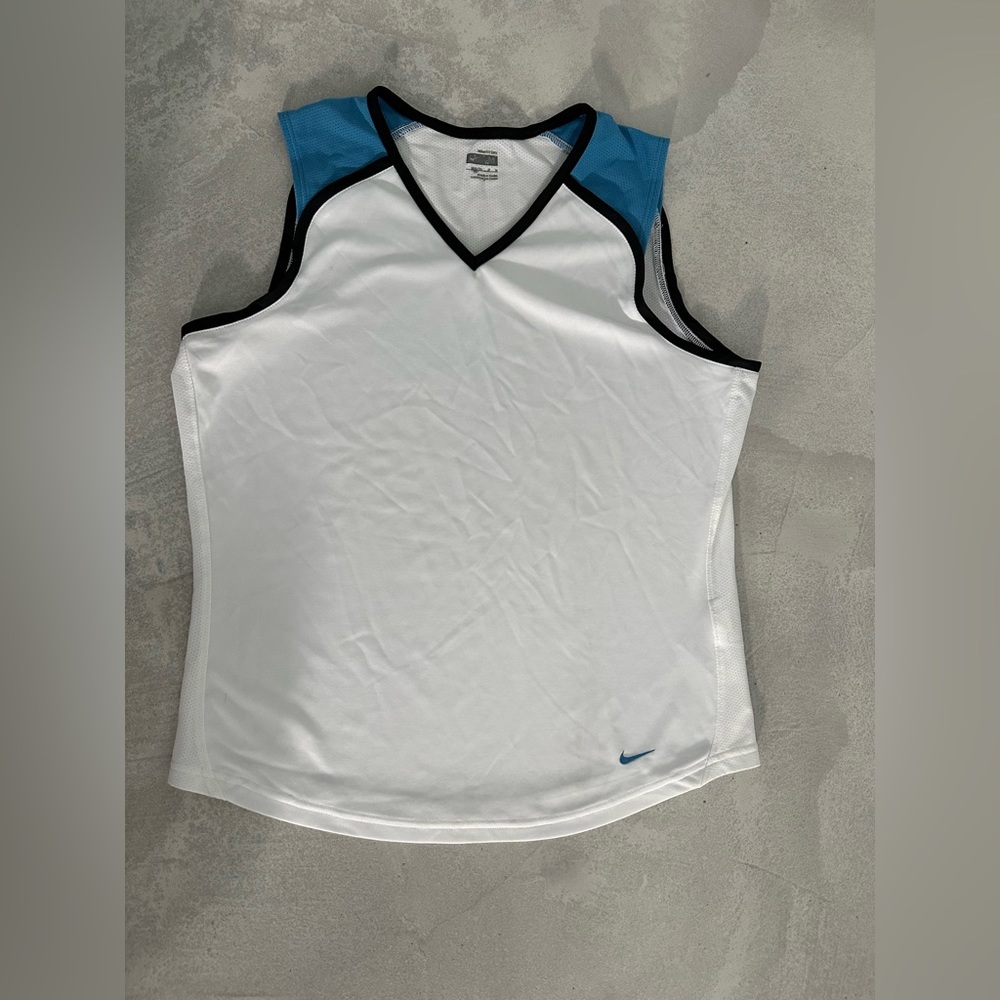 Nike sleeveless running shirt size: M